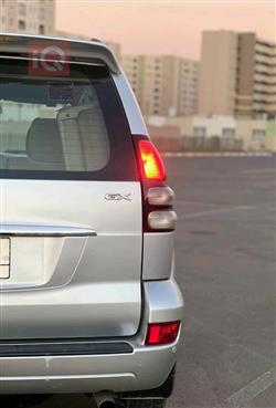 تۆیۆتا لاندكروزر پرادۆ